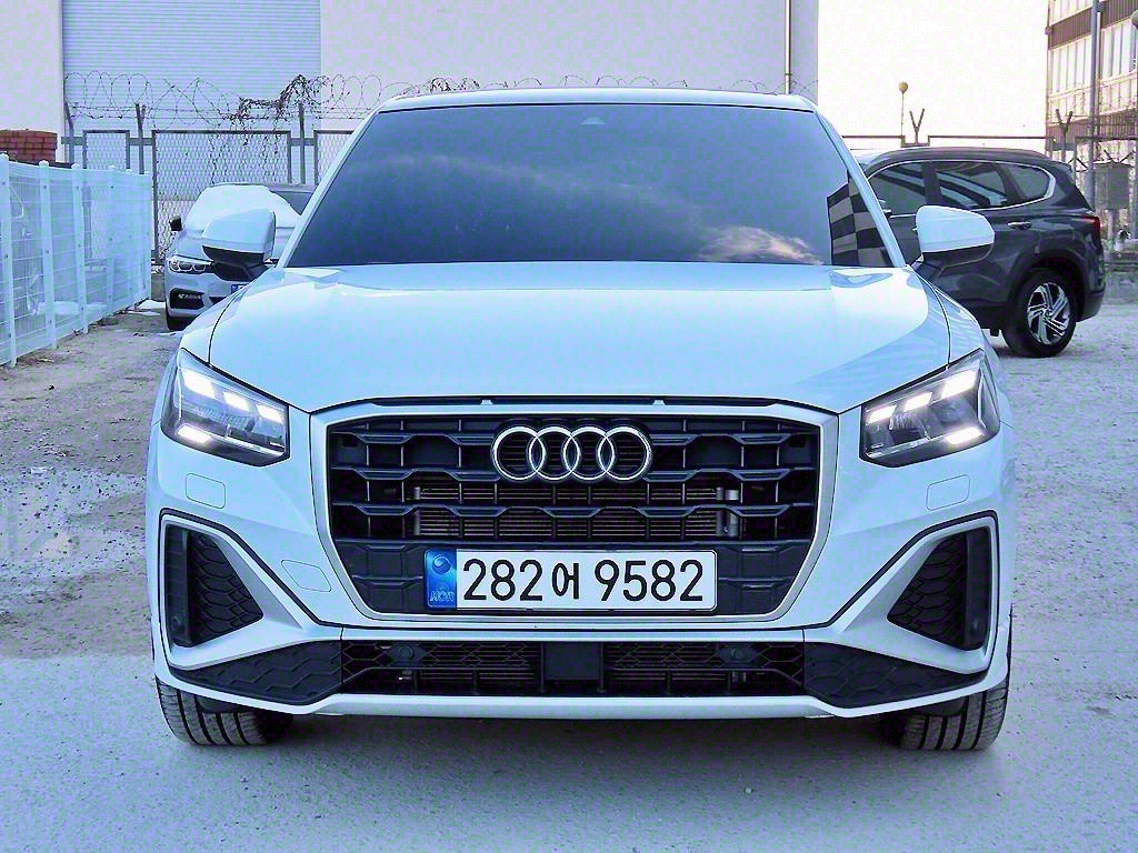 Audi Q2 Premium — фото 1