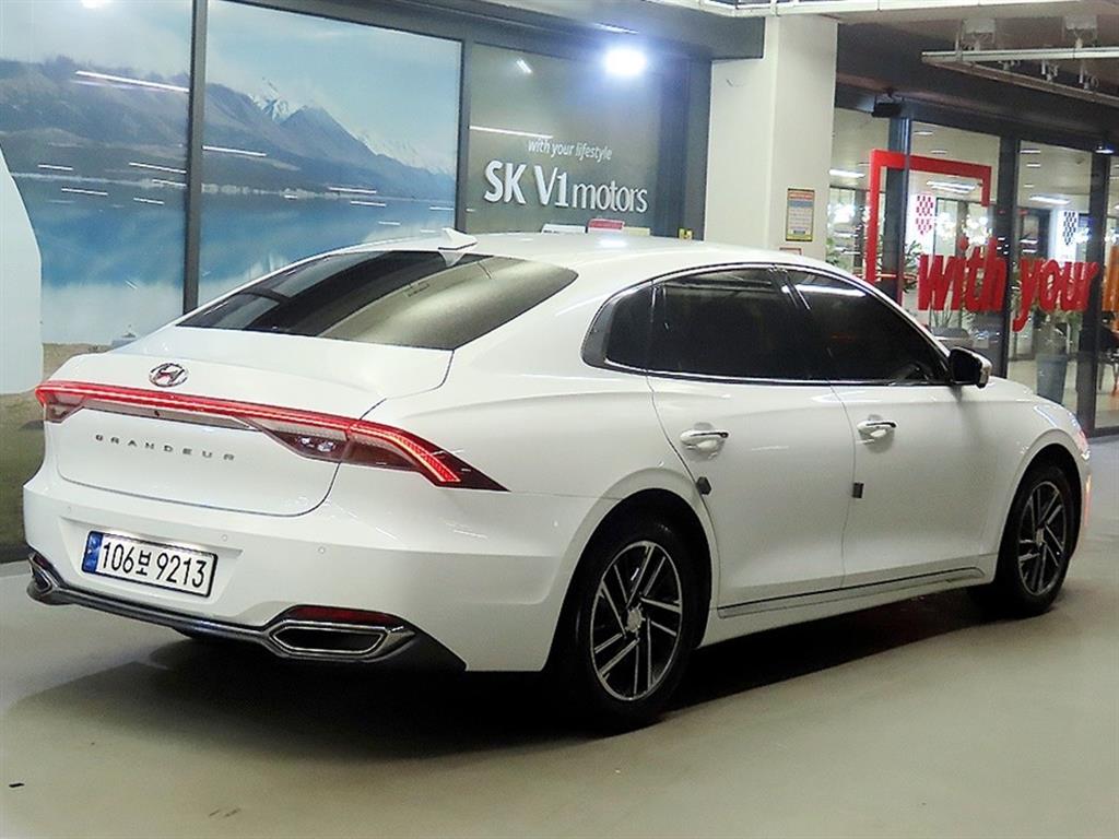Hyundai Grandeur Premium Choice — фото 4