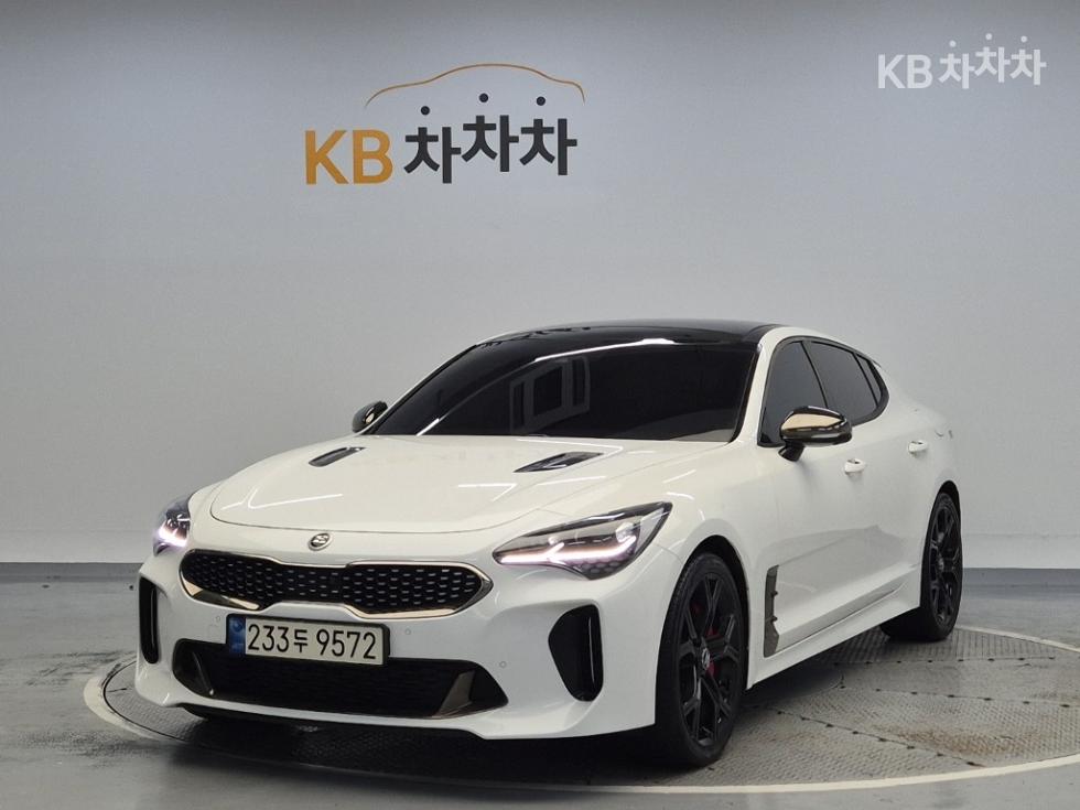 Kia Stinger GT — фото 1