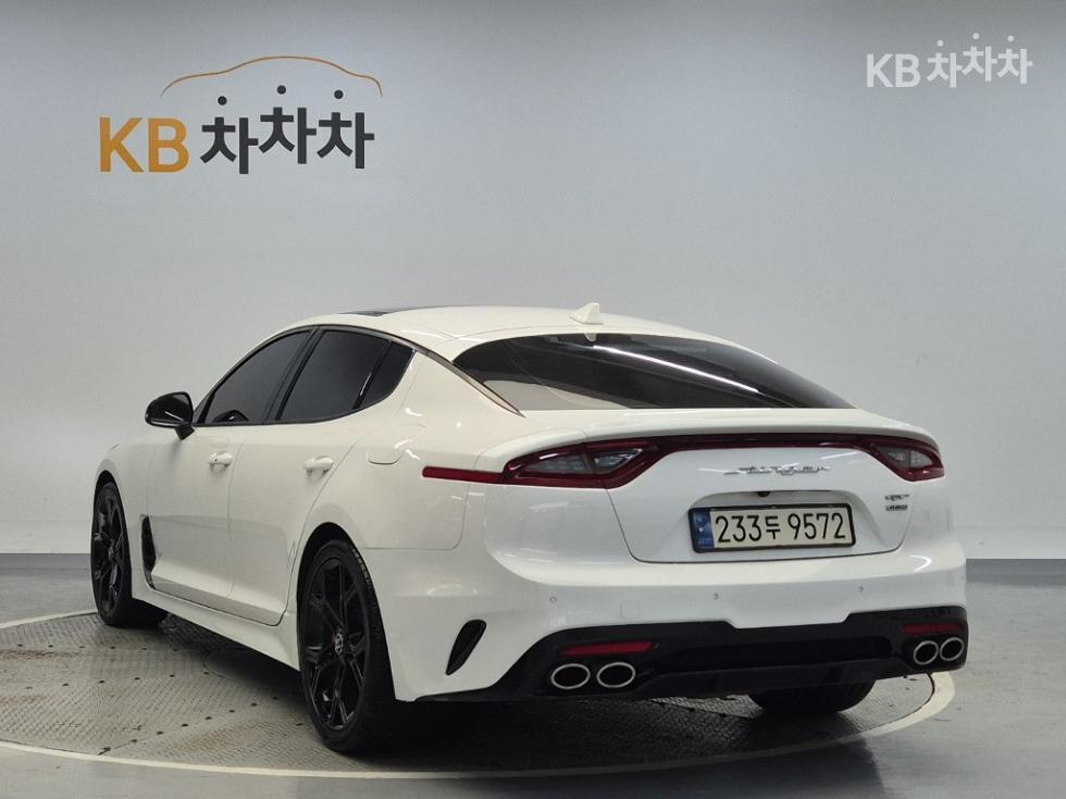 Kia Stinger GT — фото 2