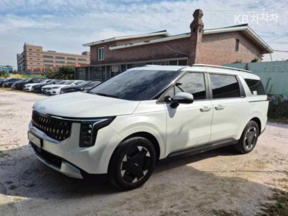 Kia Carnival PRESTIGE — фото 1