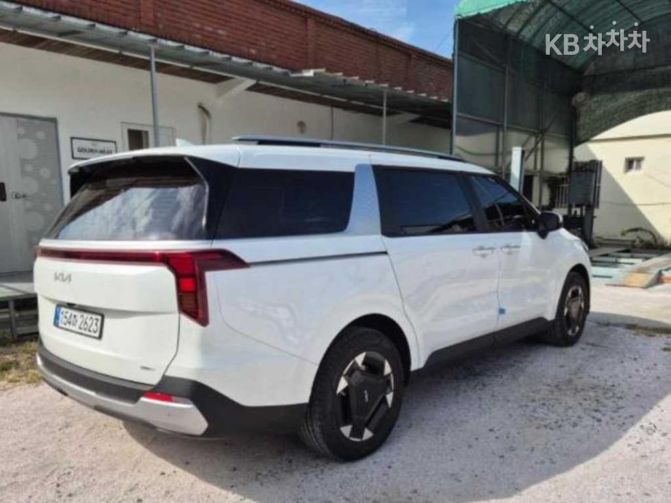 Kia Carnival PRESTIGE — фото 3