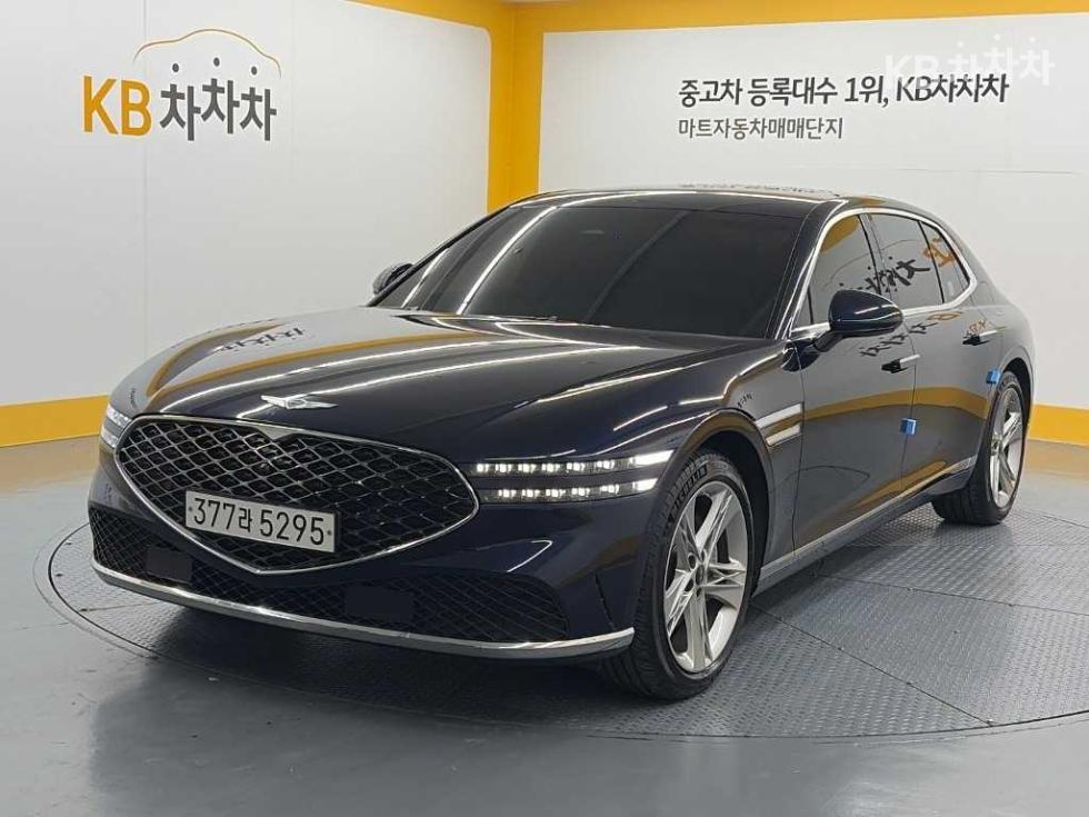 Genesis G90 BASE MODEL — фото 1