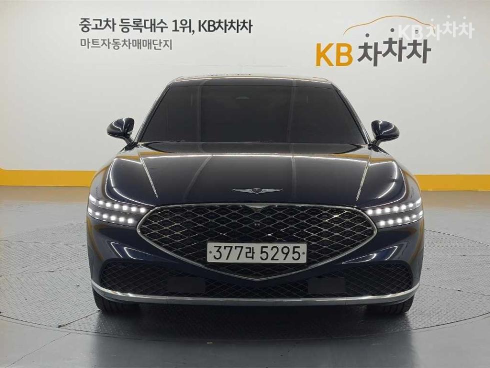 Genesis G90 BASE MODEL — фото 2