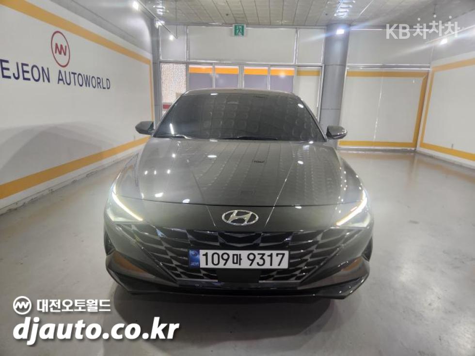 Hyundai Avante — фото 1
