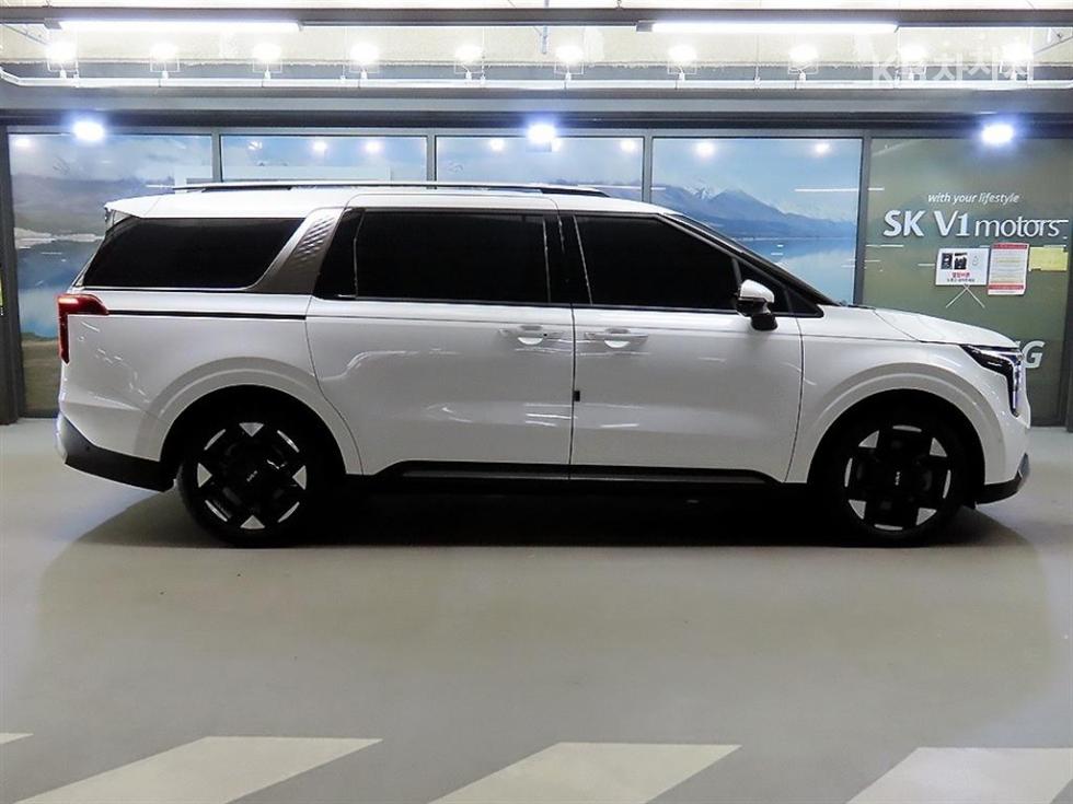 Kia Carnival SIGNATURE — фото 4