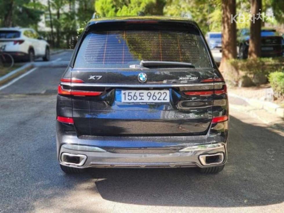 BMW X7 M Sport — фото 2