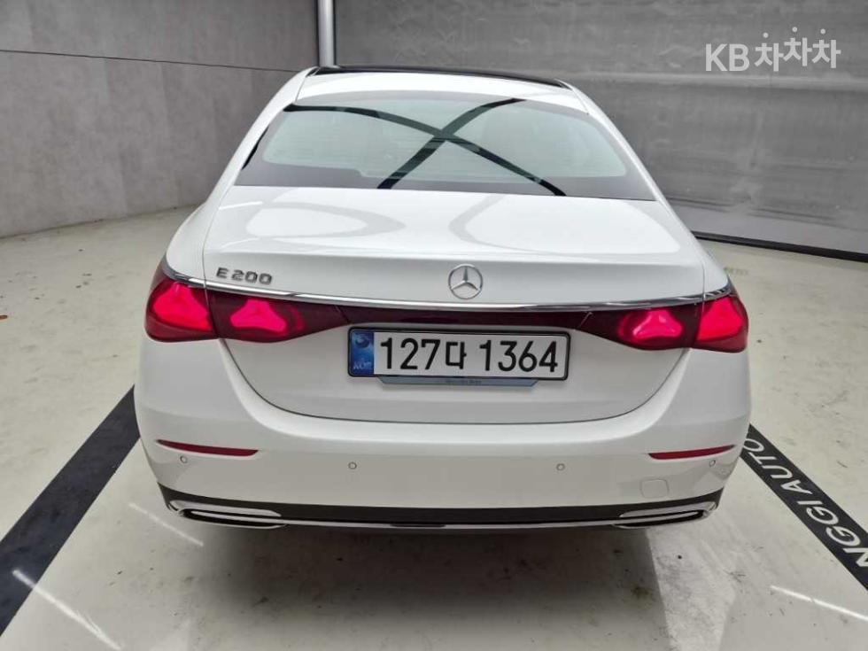 Mercedes-Benz E-Class Avantgrade — фото 3