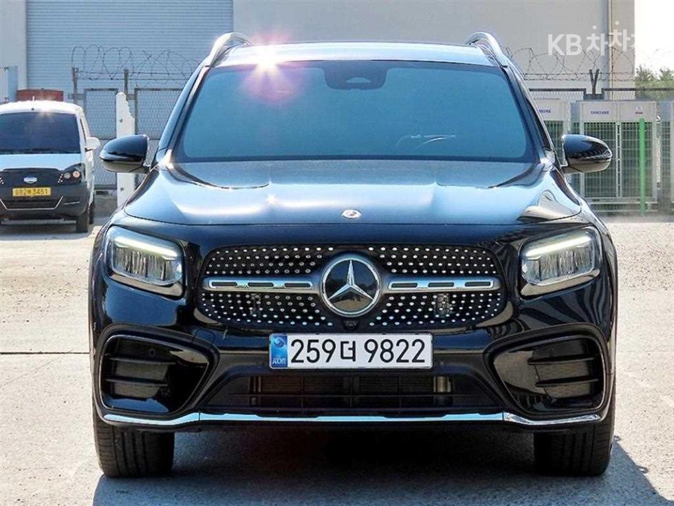 Mercedes-Benz GLB-Class — фото 2