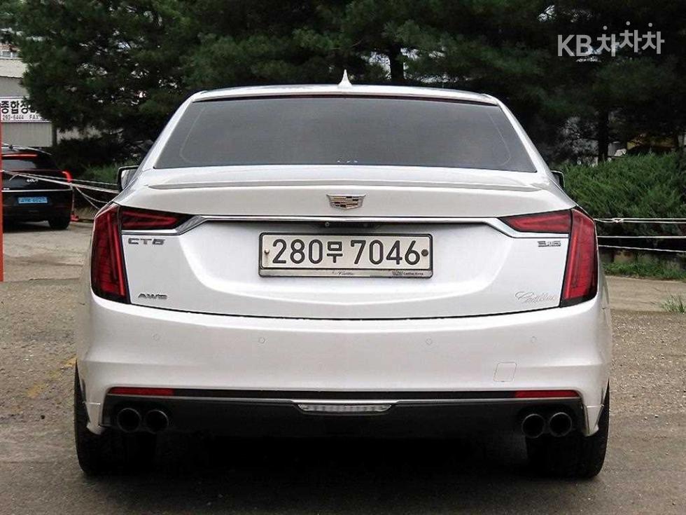 Cadillac CT6 — фото 4