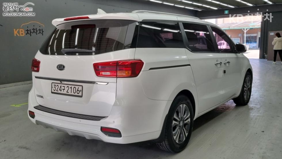 2019 - kia carnival