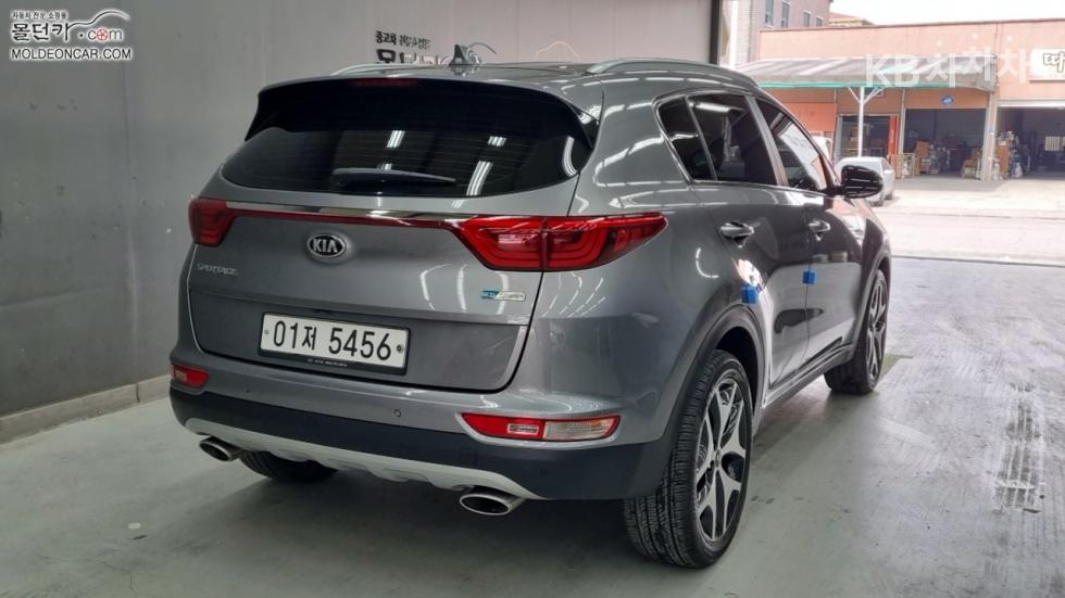 2018 - kia sportage