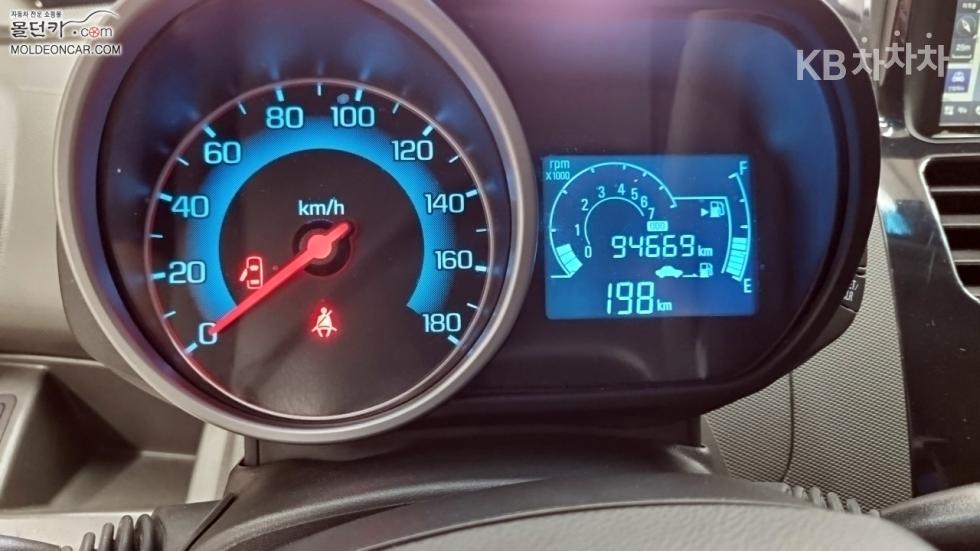 Chevrolet Spark — miniaturë 7