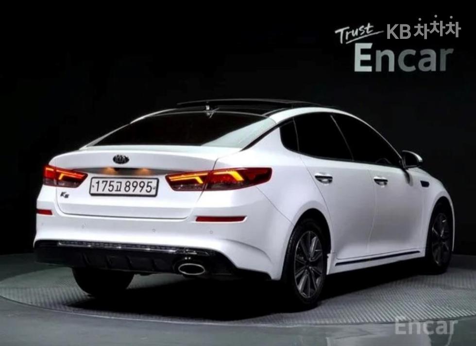 2020 - kia k5