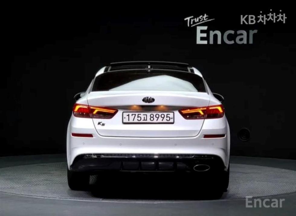 2020 - kia k5