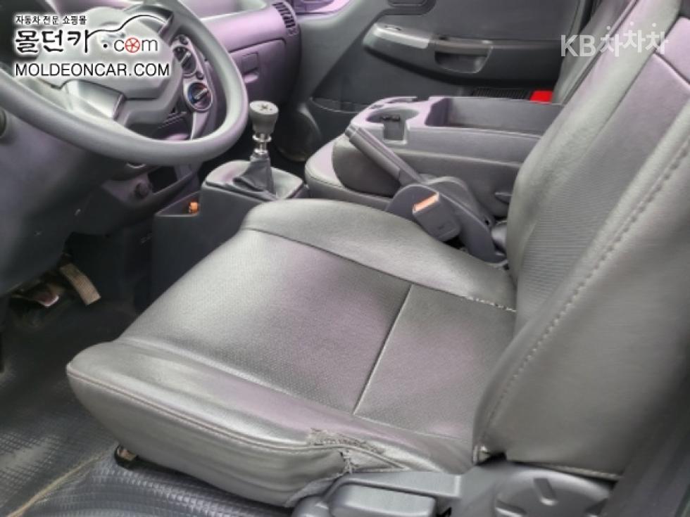 2013 - kia bongo iii