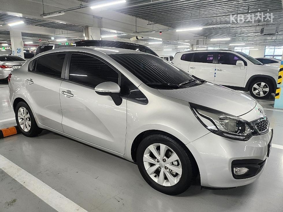 2014 - kia pride
