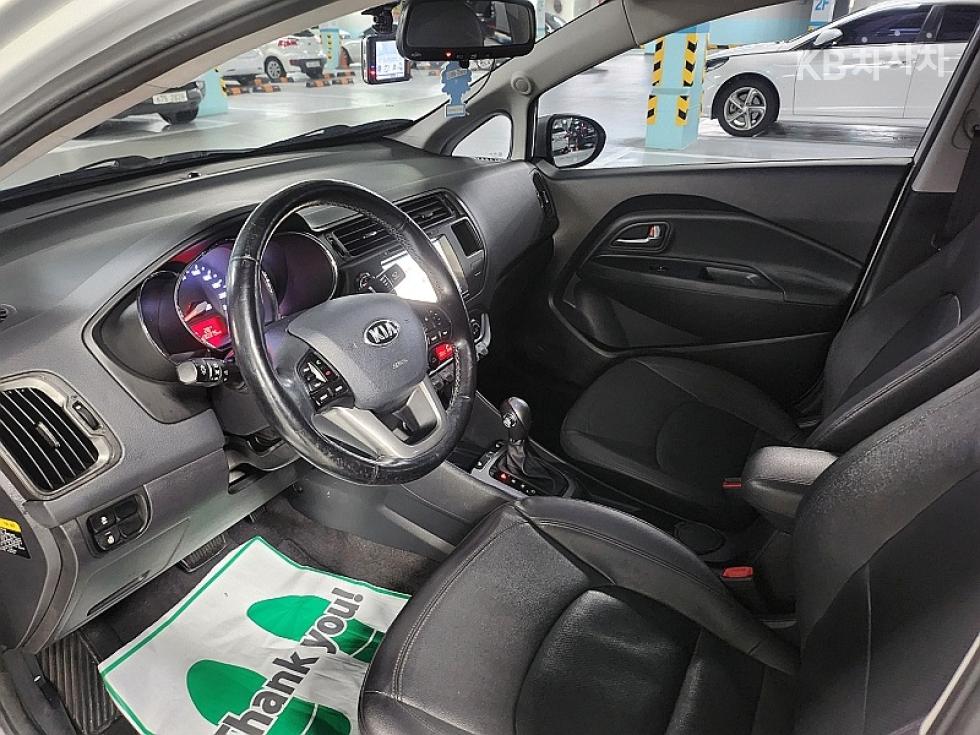 2014 - kia pride