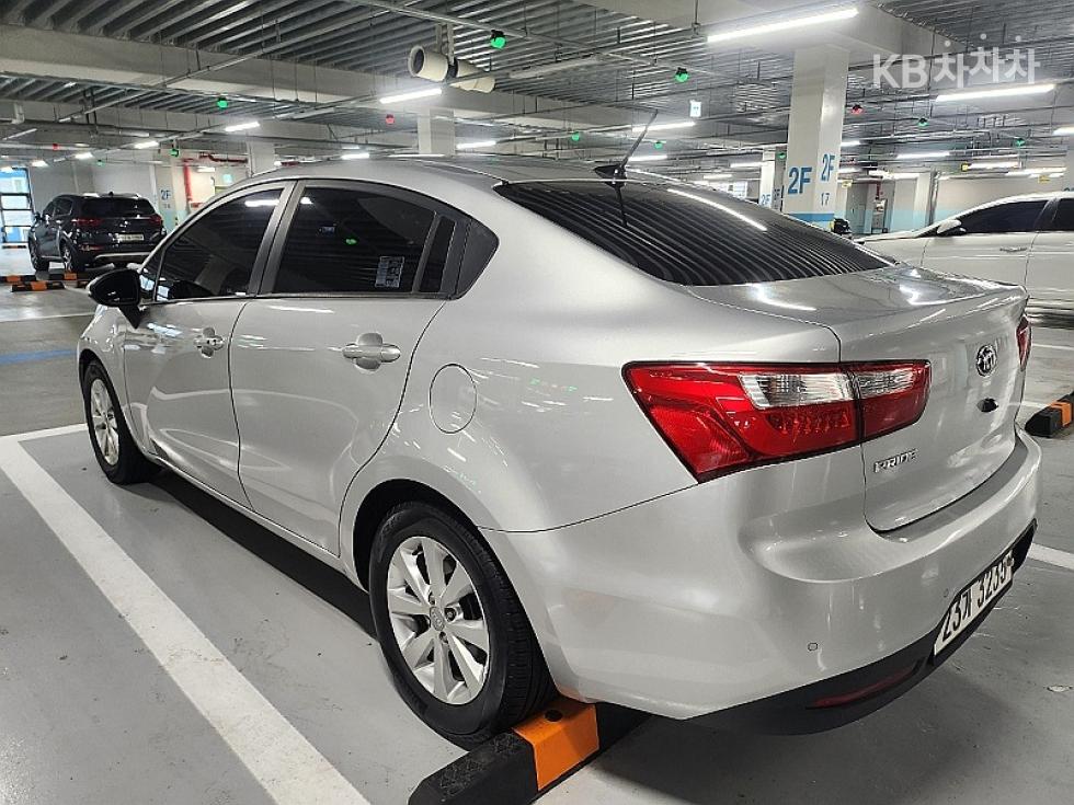 2014 - kia pride