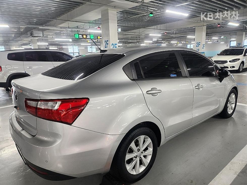 2014 - kia pride