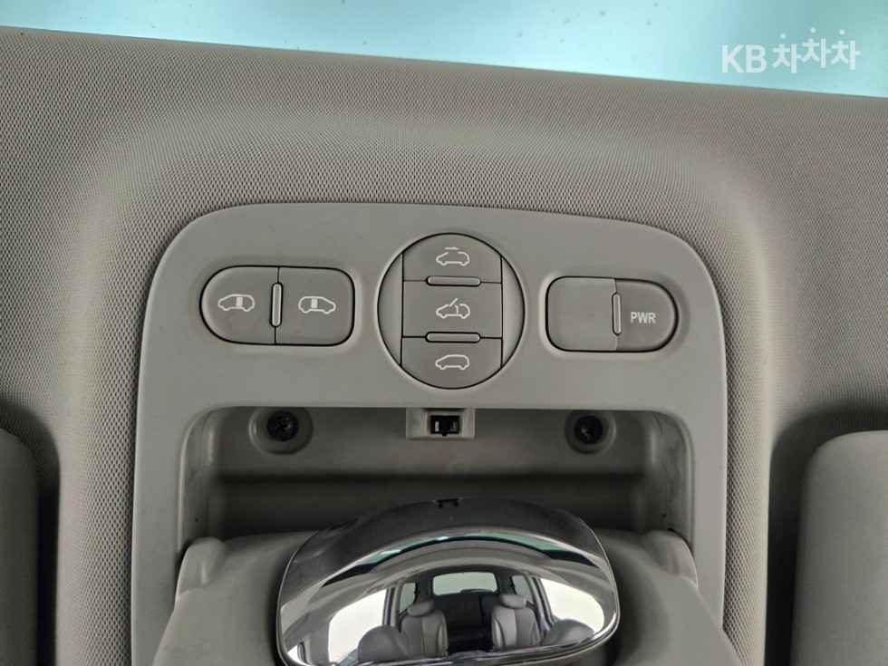 2011 - kia carnival