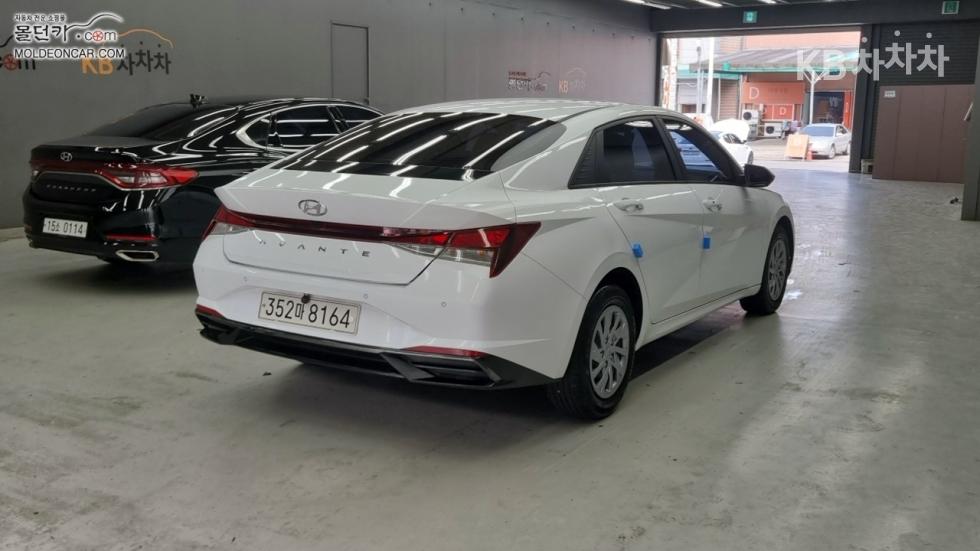 Hyundai Avante — miniaturë 2