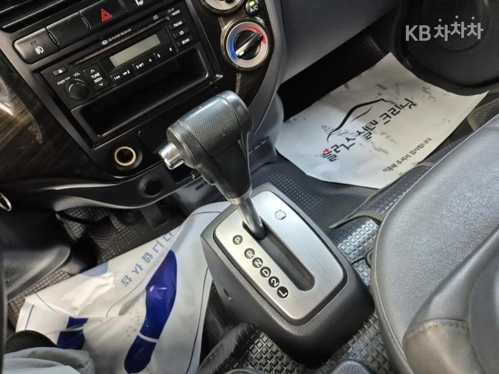 2011 - kia bongo iii