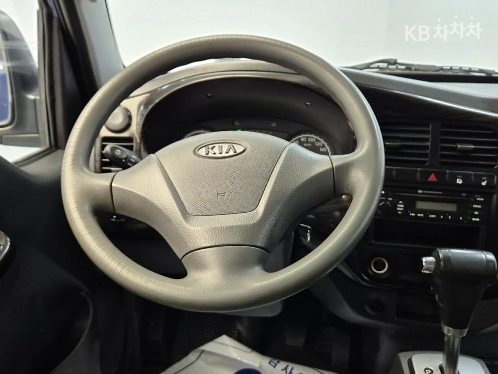 2011 - kia bongo iii