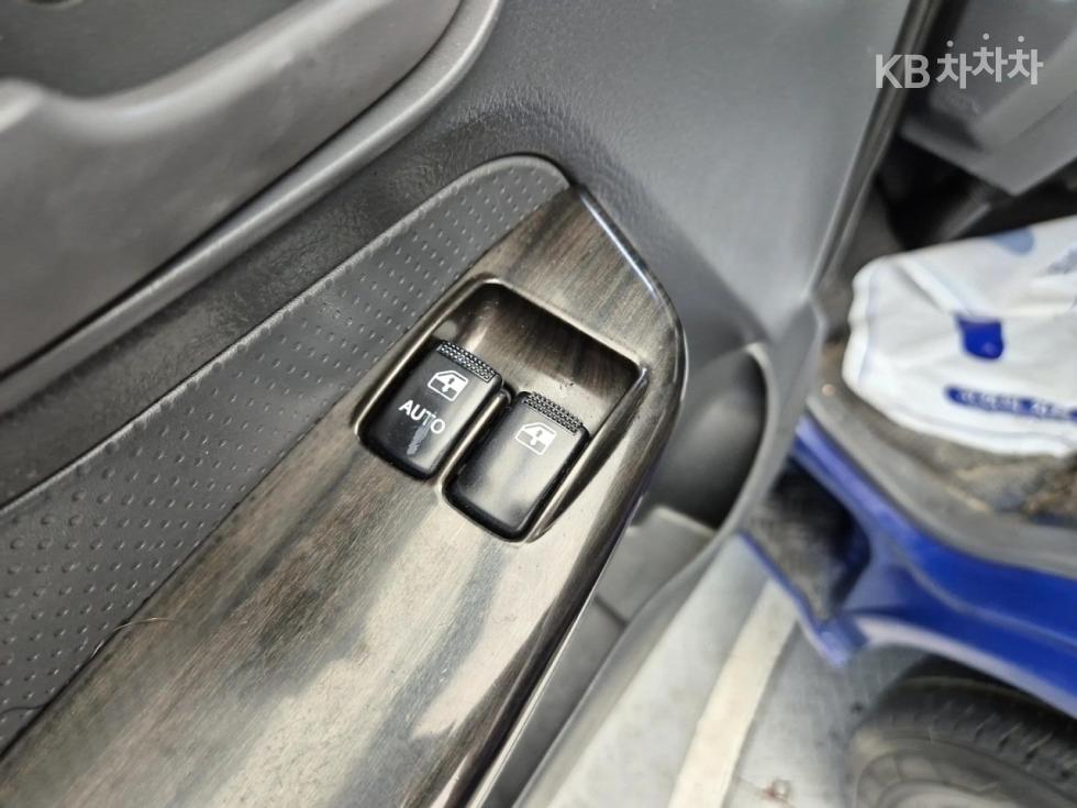 2011 - kia bongo iii