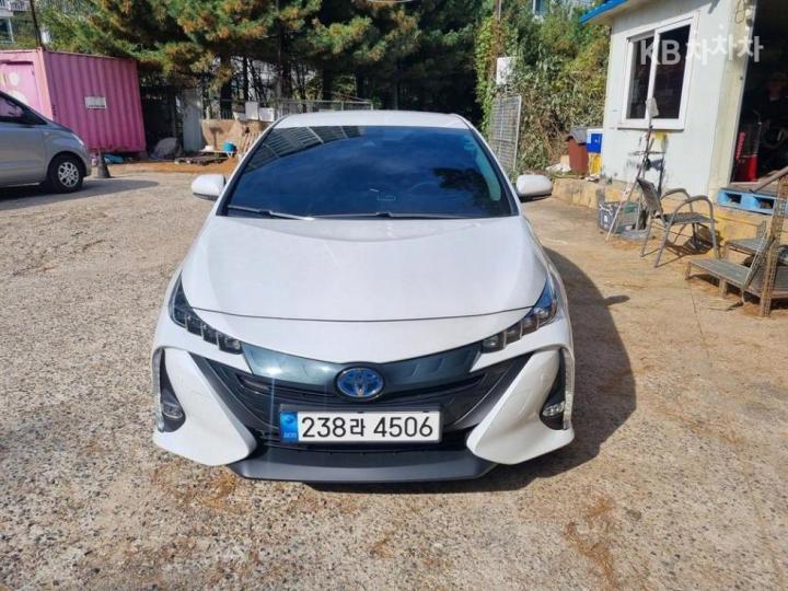 Toyota Prius Prime 1.8 PHEV 2