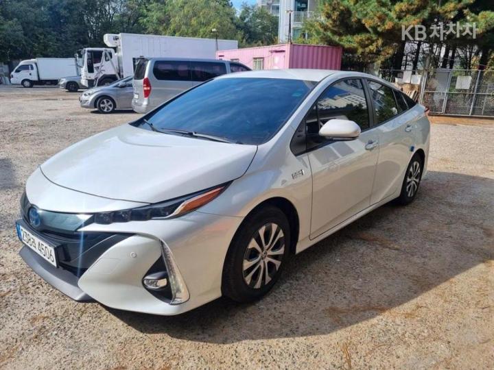Toyota Prius Prime 1.8 PHEV 3