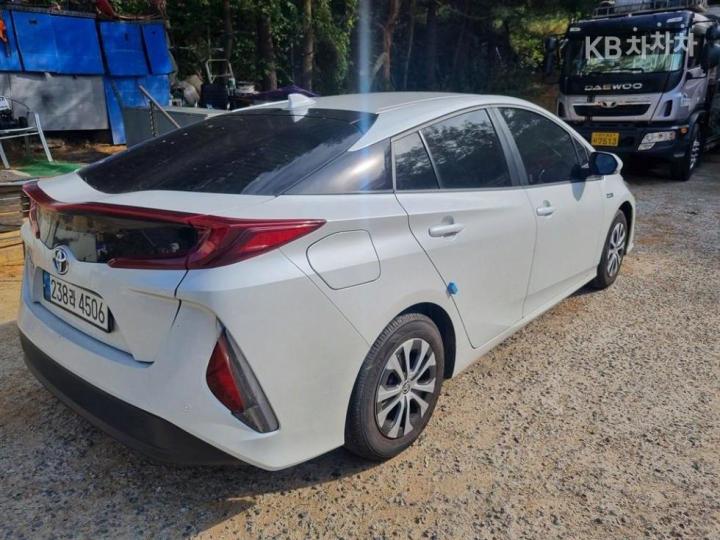 Toyota Prius Prime 1.8 PHEV 5