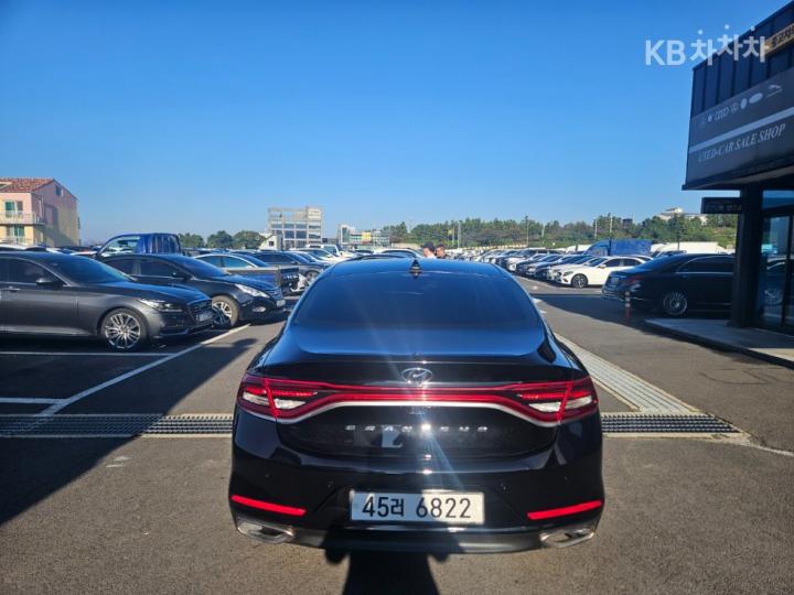 Hyundai Grandeur IG 3.0 LPi Exclusive Special 4