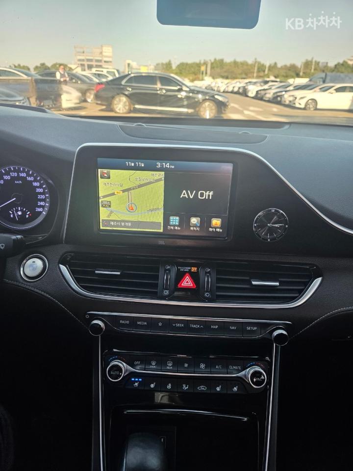 Hyundai Grandeur IG 3.0 LPi Exclusive Special 10