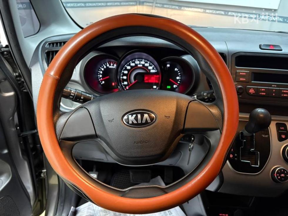 2016 - kia ray-ban