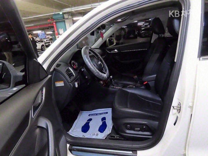 Audi Q3 2.0 TDI Quattro Dynamic 7