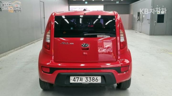 Kia Soul 1.6 GDI Luxury Base Type 5