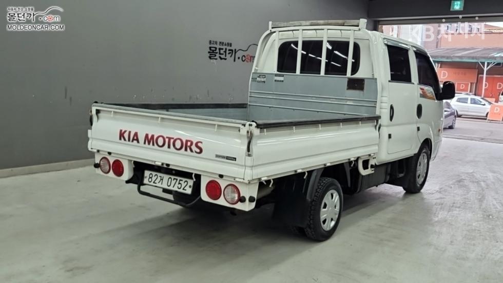 2017 - kia bongo iii