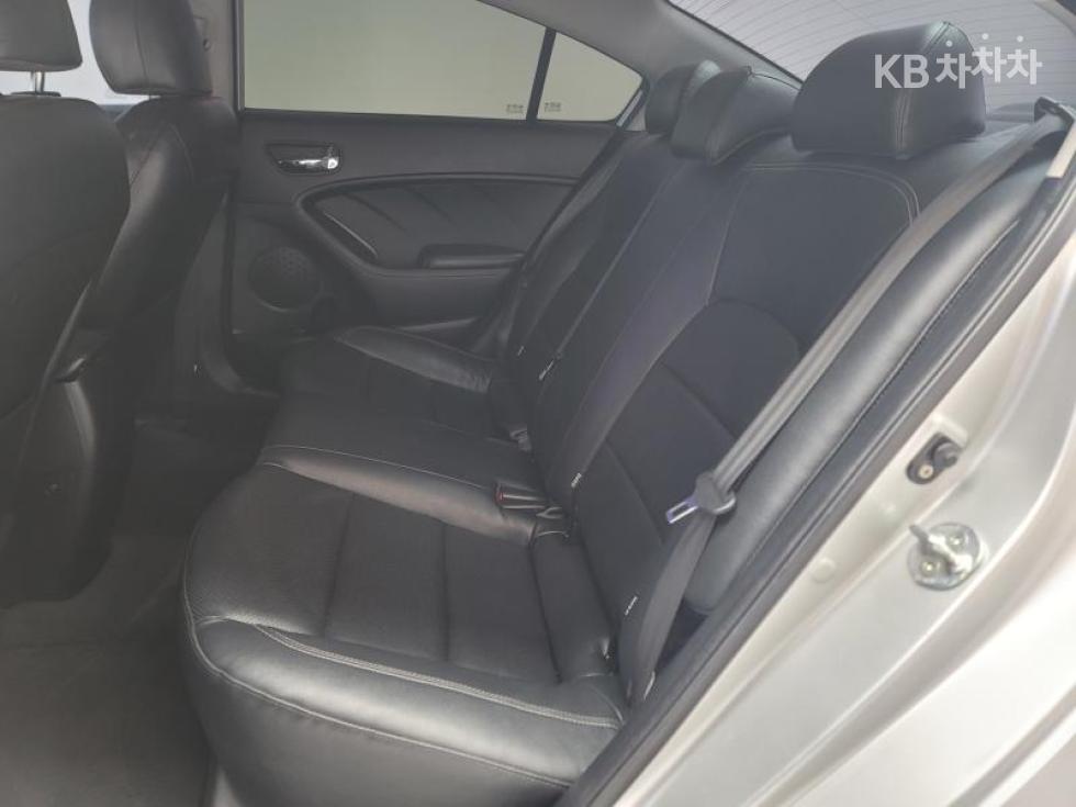 2013 - kia k3