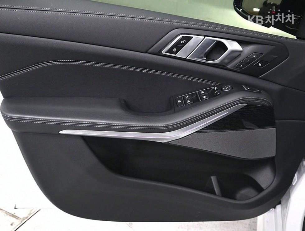 BMW X5 — miniaturë 7