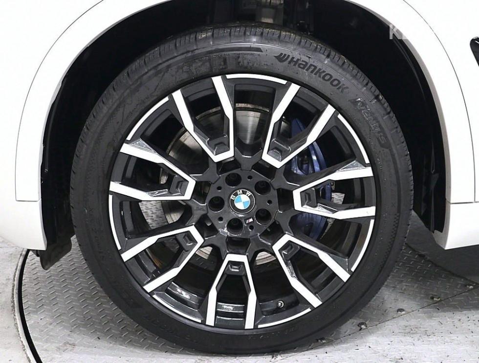 BMW X5 — miniaturë 18