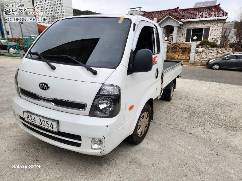 2017 - kia bongo iii