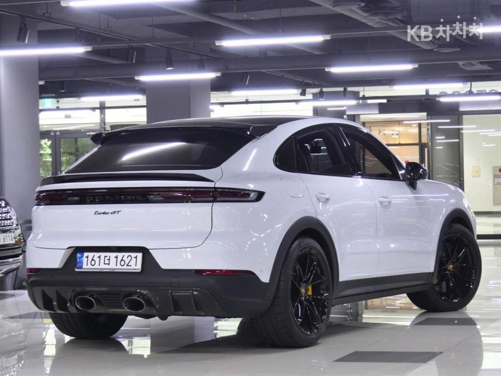 Porsche Cayenne — miniaturë 2
