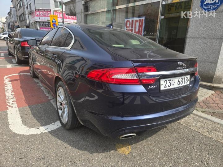 Jaguar XF New 3.0SC Luxury X250 5