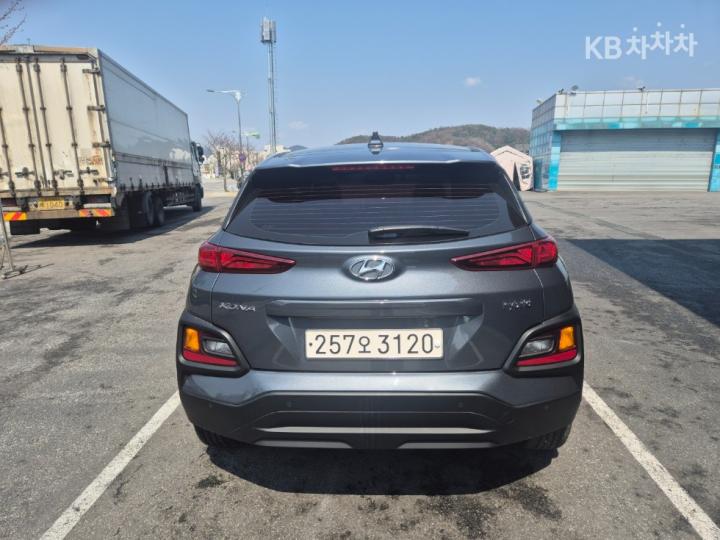 Hyundai Kona Hybrid 1.6 HEV Modern Special 6