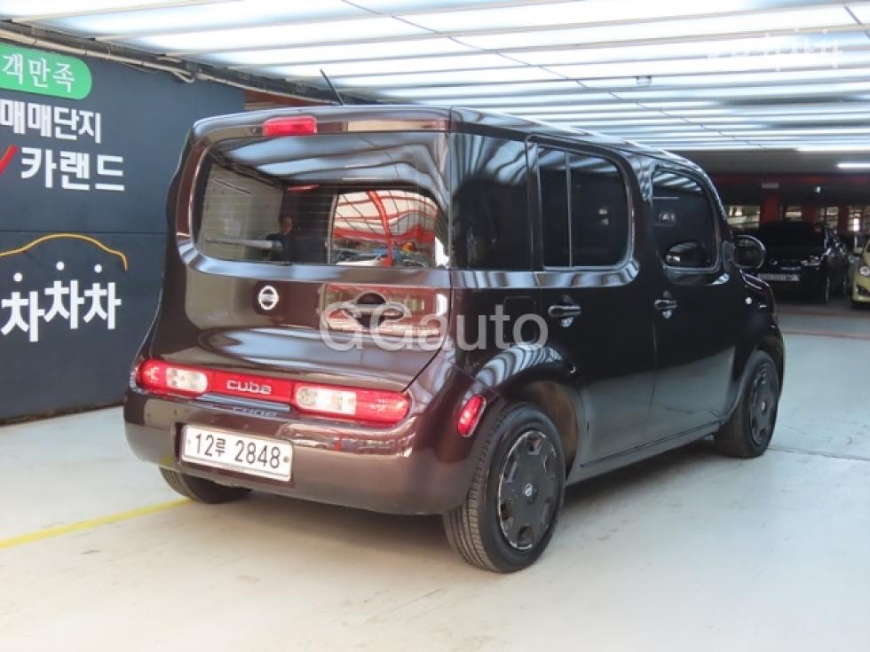 Nissan Cube 2011 photo 4
