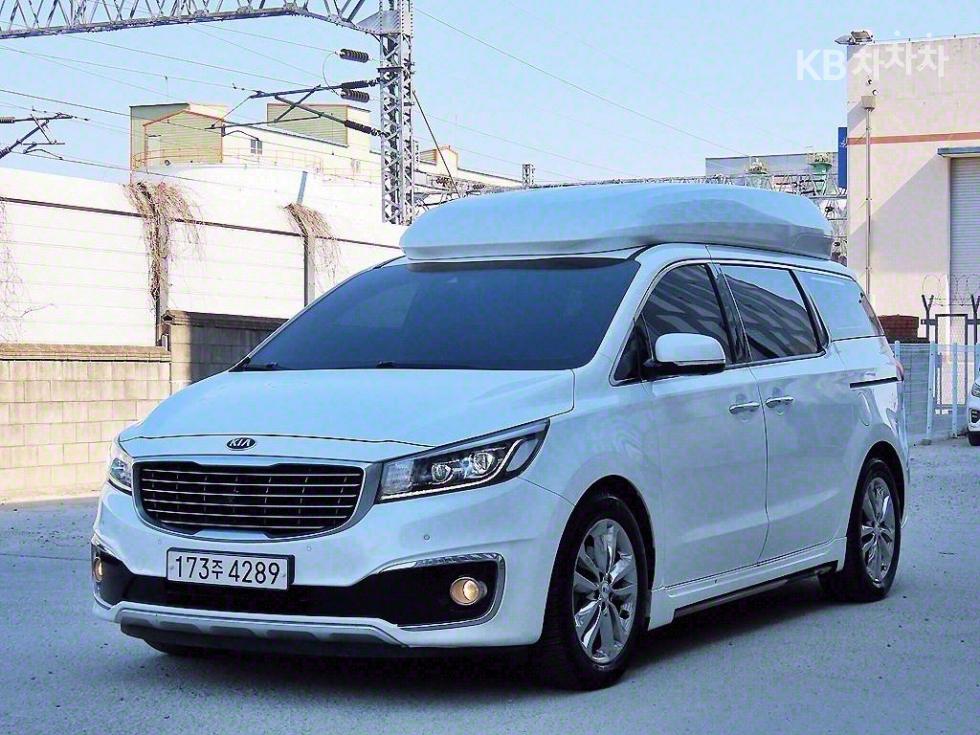 2017 - kia carnival