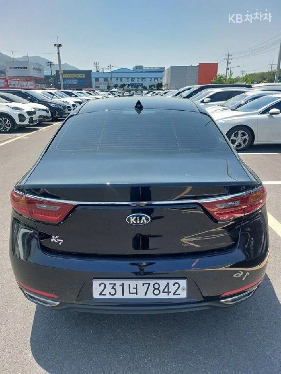 2017 - kia k7