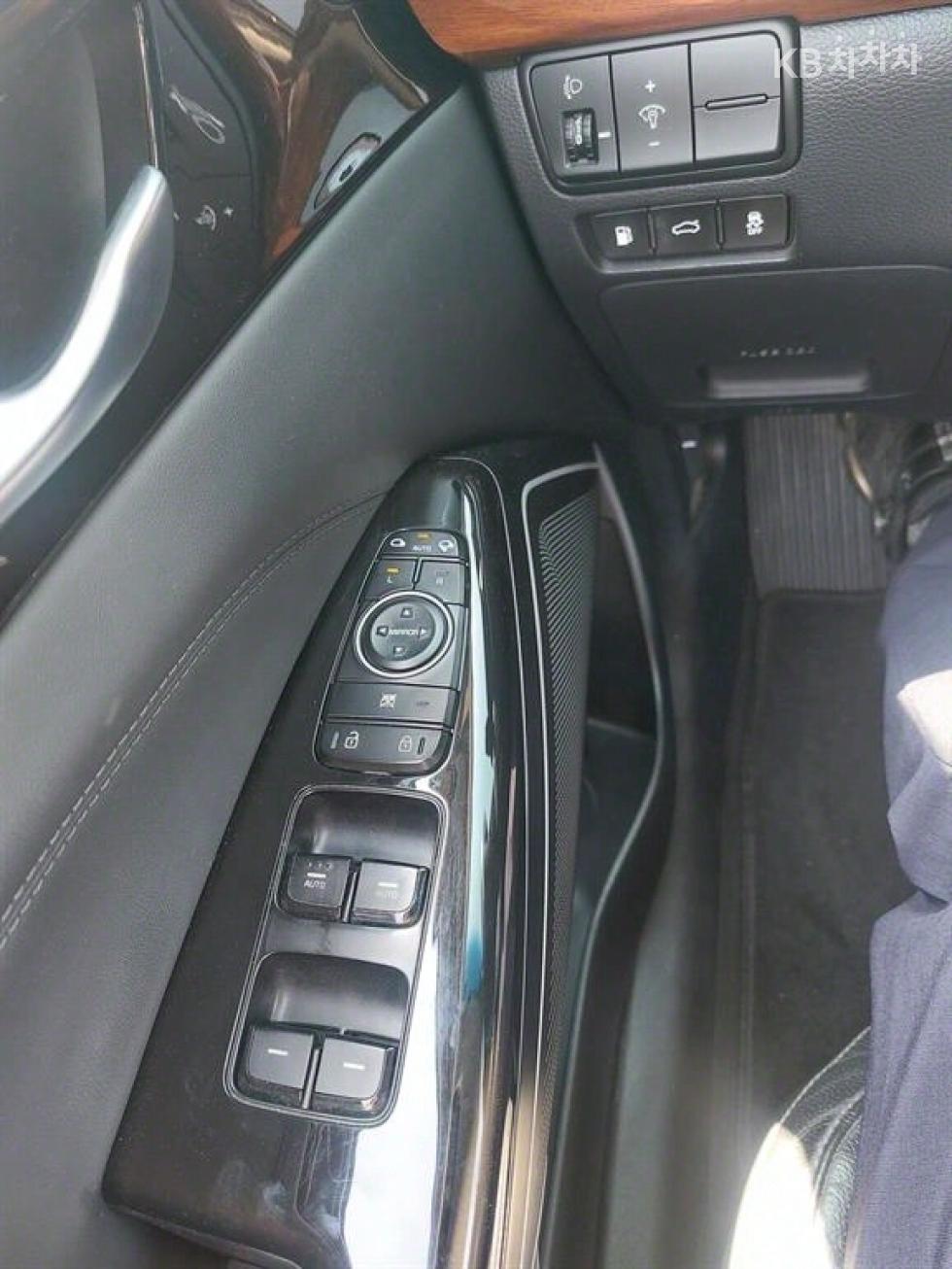 2017 - kia k7