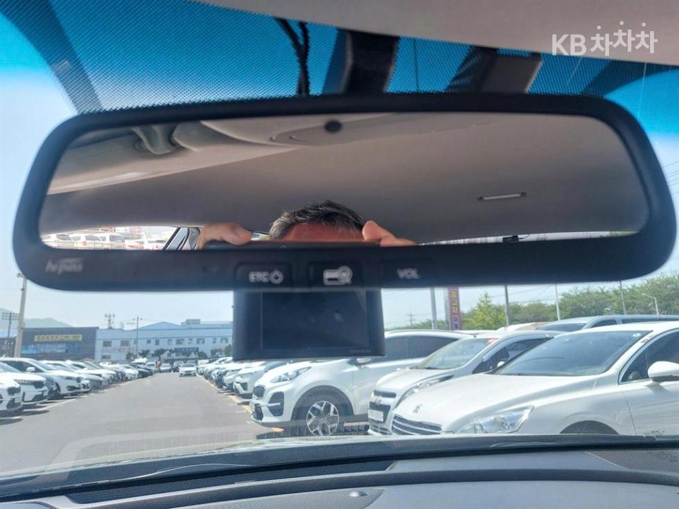 2017 - kia k7